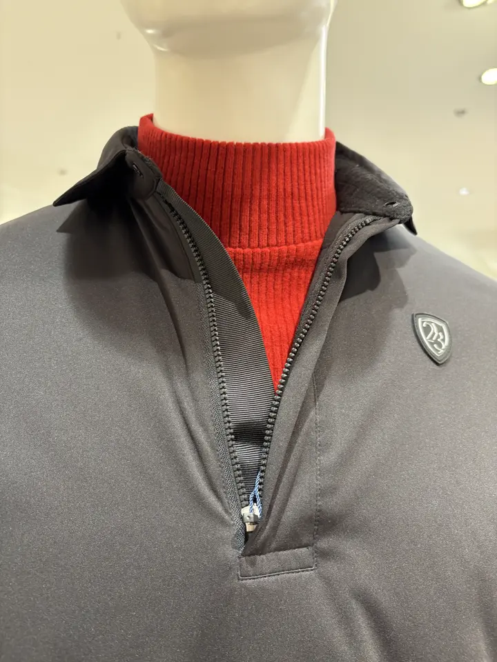 23区GOLF 松屋スタッフ コーディネート画像