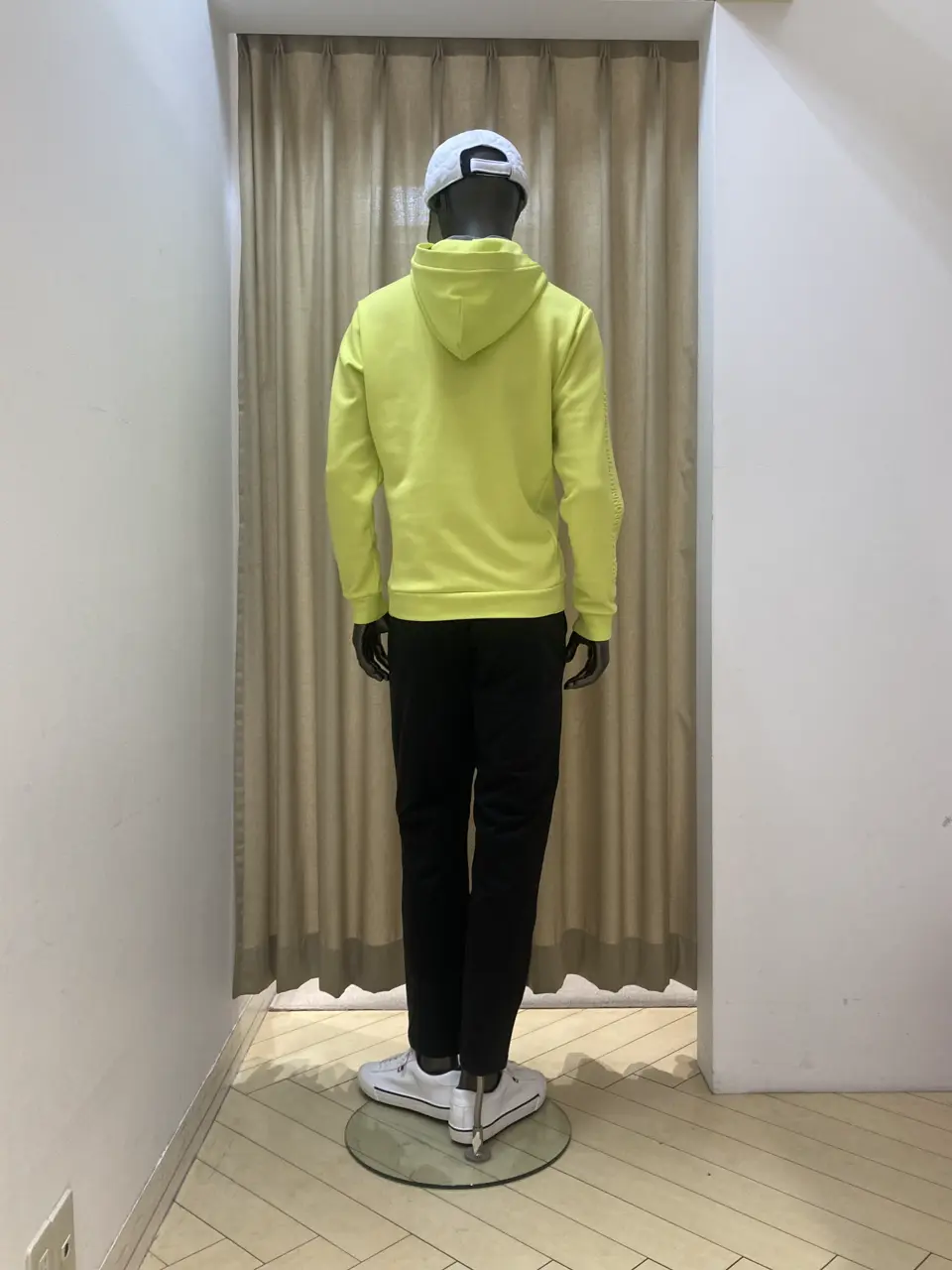 23区GOLF スタッフ コーディネート画像