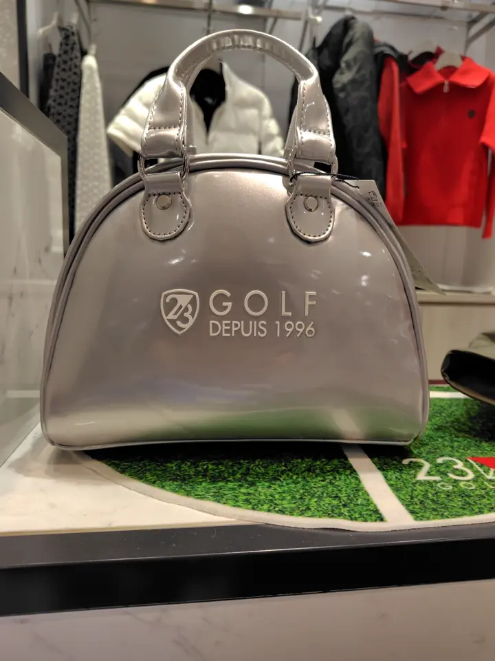 23区GOLF スタッフ コーディネート画像