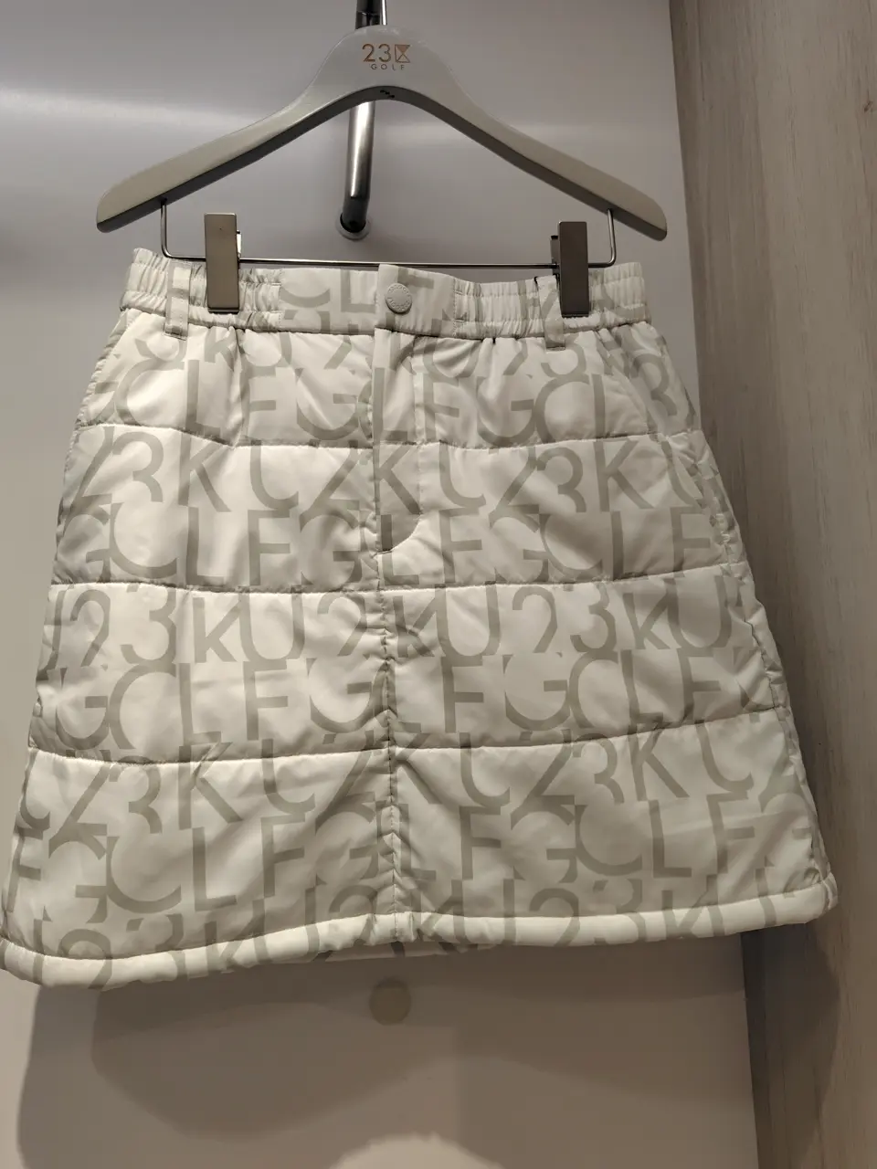 23区GOLF スタッフ コーディネート画像