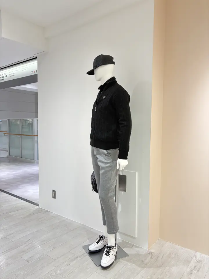 23区GOLF 松屋スタッフ コーディネート画像