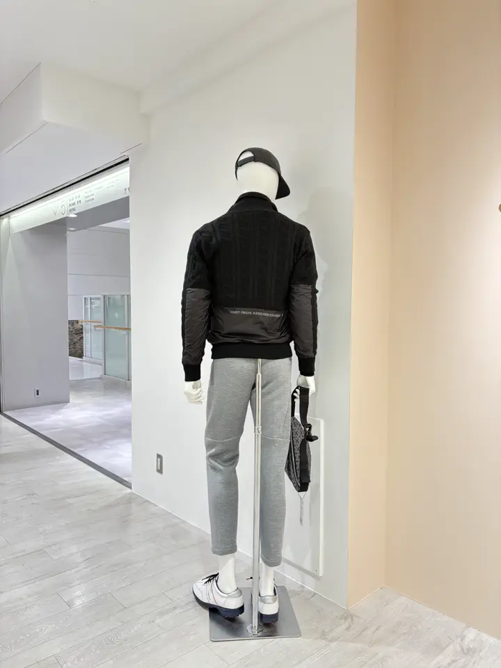 23区GOLF 松屋スタッフ コーディネート画像