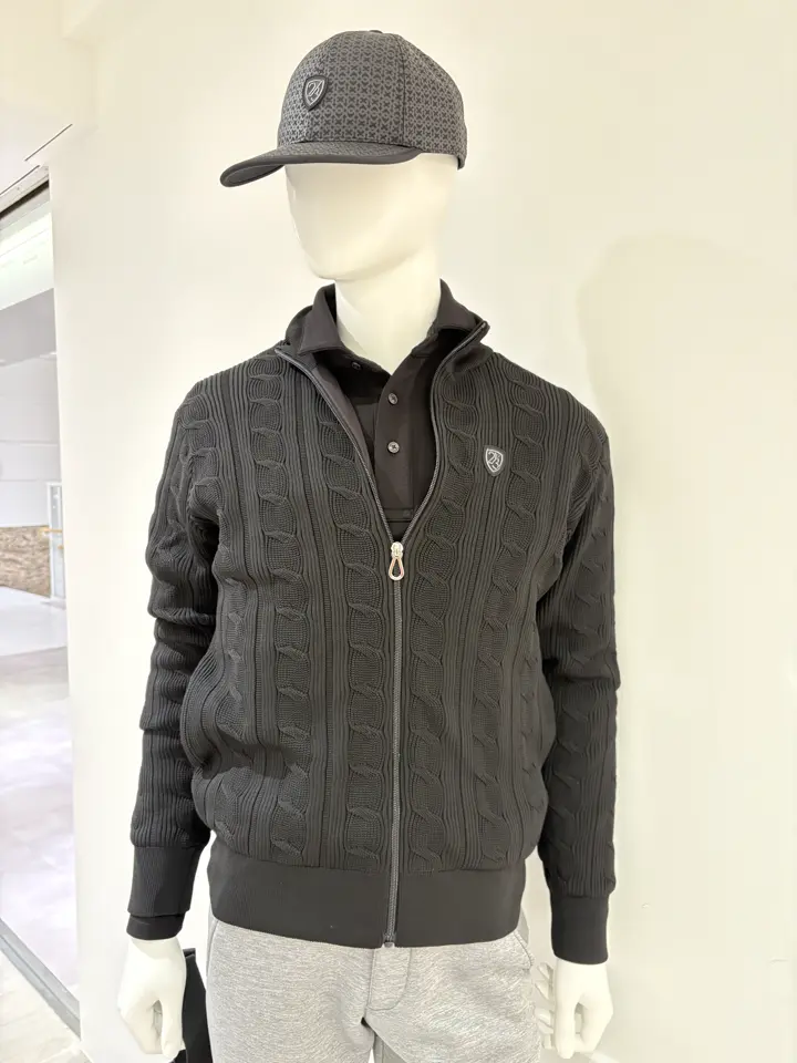 23区GOLF 松屋スタッフ コーディネート画像