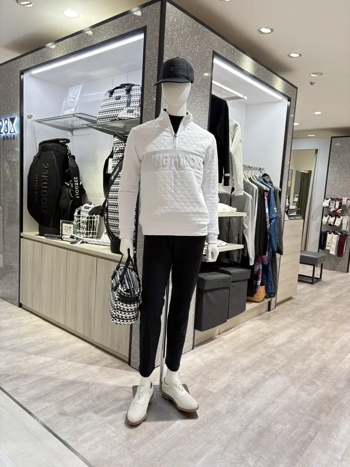 23区GOLF 松屋スタッフ コーディネート画像