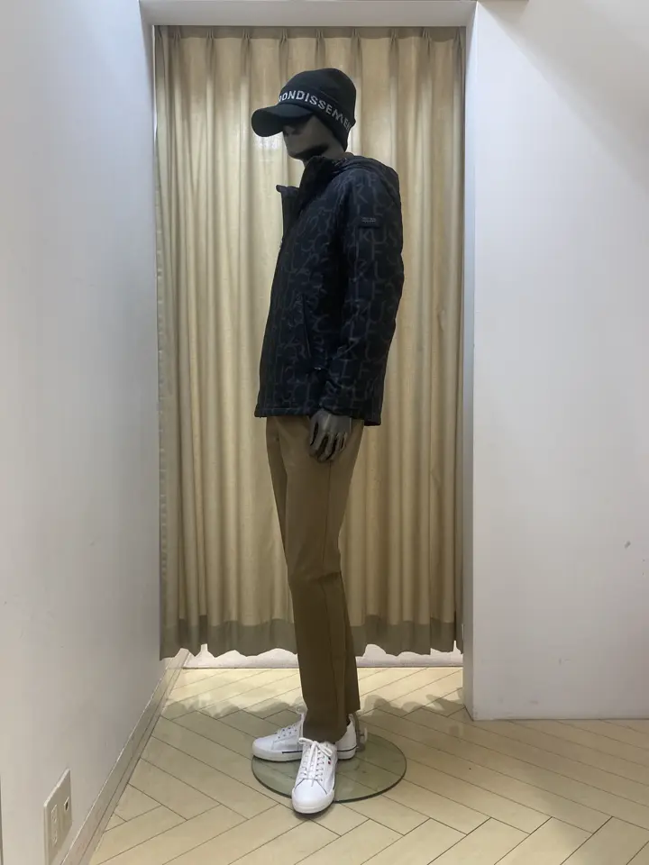 23区GOLF スタッフ コーディネート画像