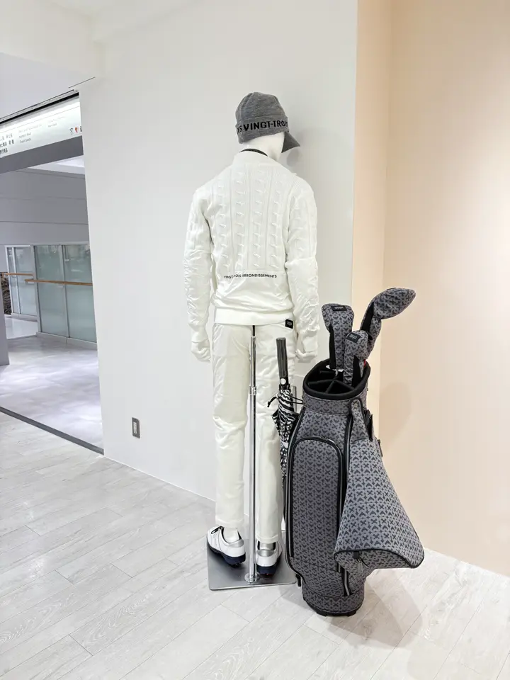 23区GOLF 松屋スタッフ コーディネート画像
