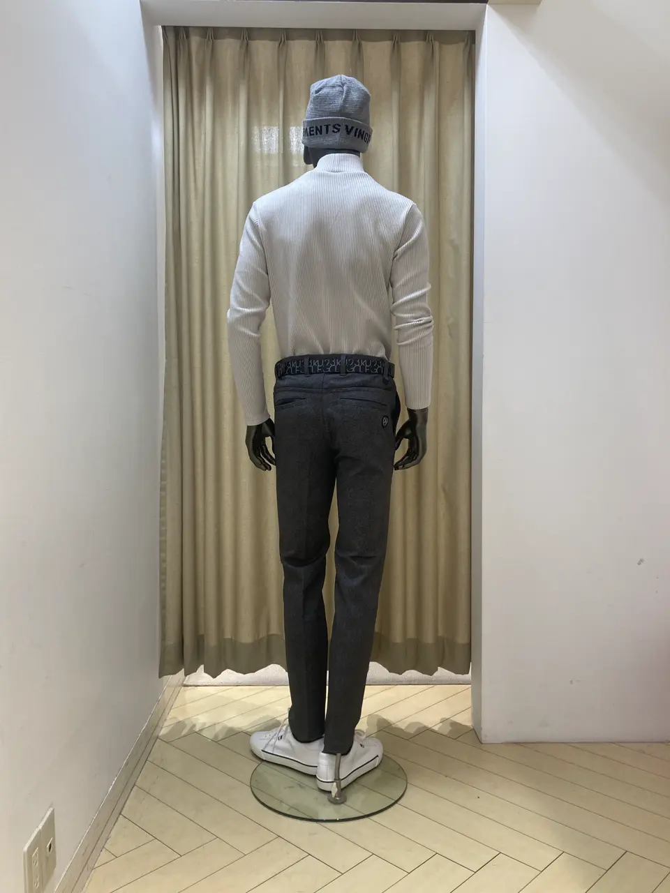 23区GOLF スタッフ コーディネート画像