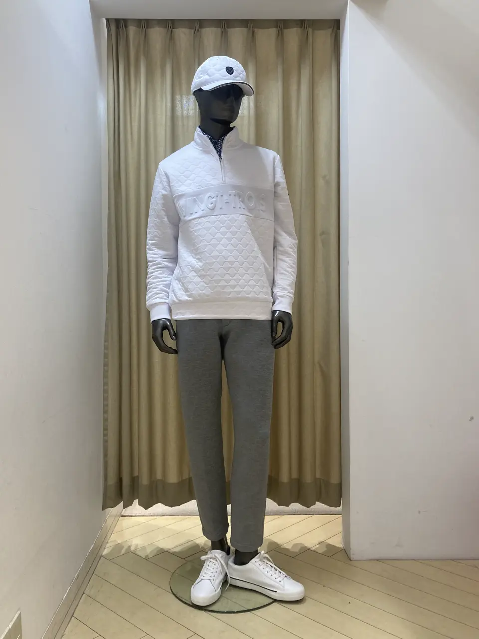 23区GOLF スタッフ コーディネート画像