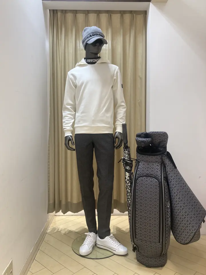 23区GOLF スタッフ コーディネート画像