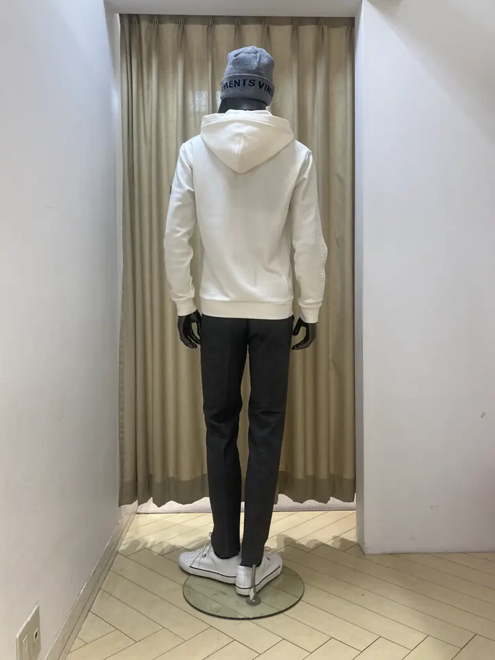 23区GOLF スタッフ コーディネート画像