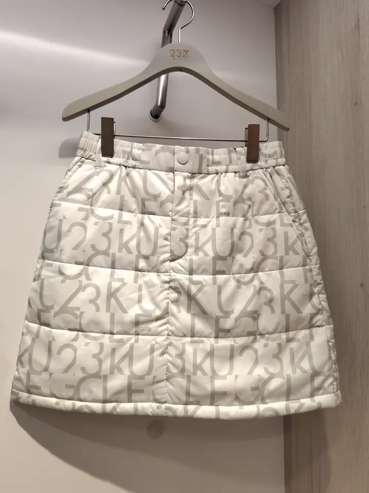 23区GOLF スタッフ コーディネート画像