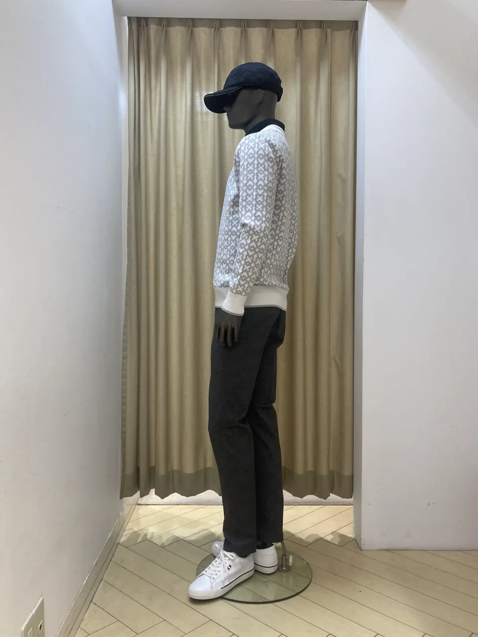 23区GOLF スタッフ コーディネート画像