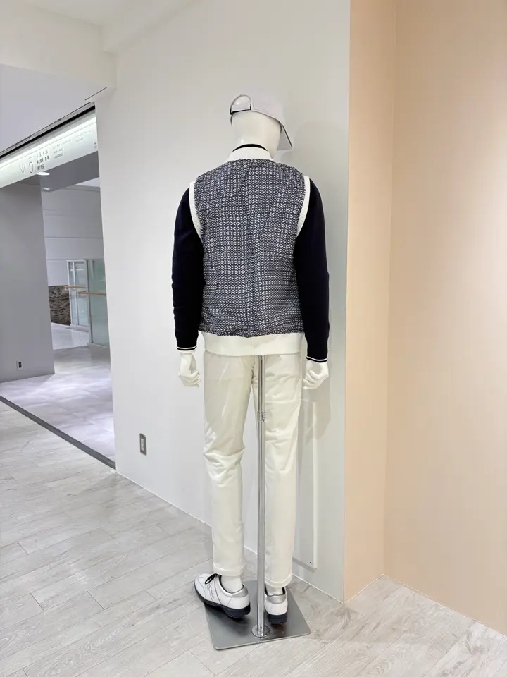 23区GOLF 松屋スタッフ コーディネート画像