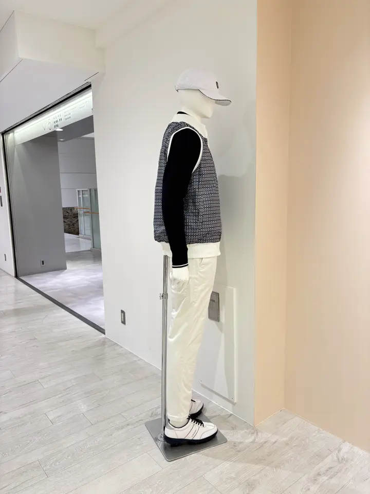 23区GOLF 松屋スタッフ コーディネート画像