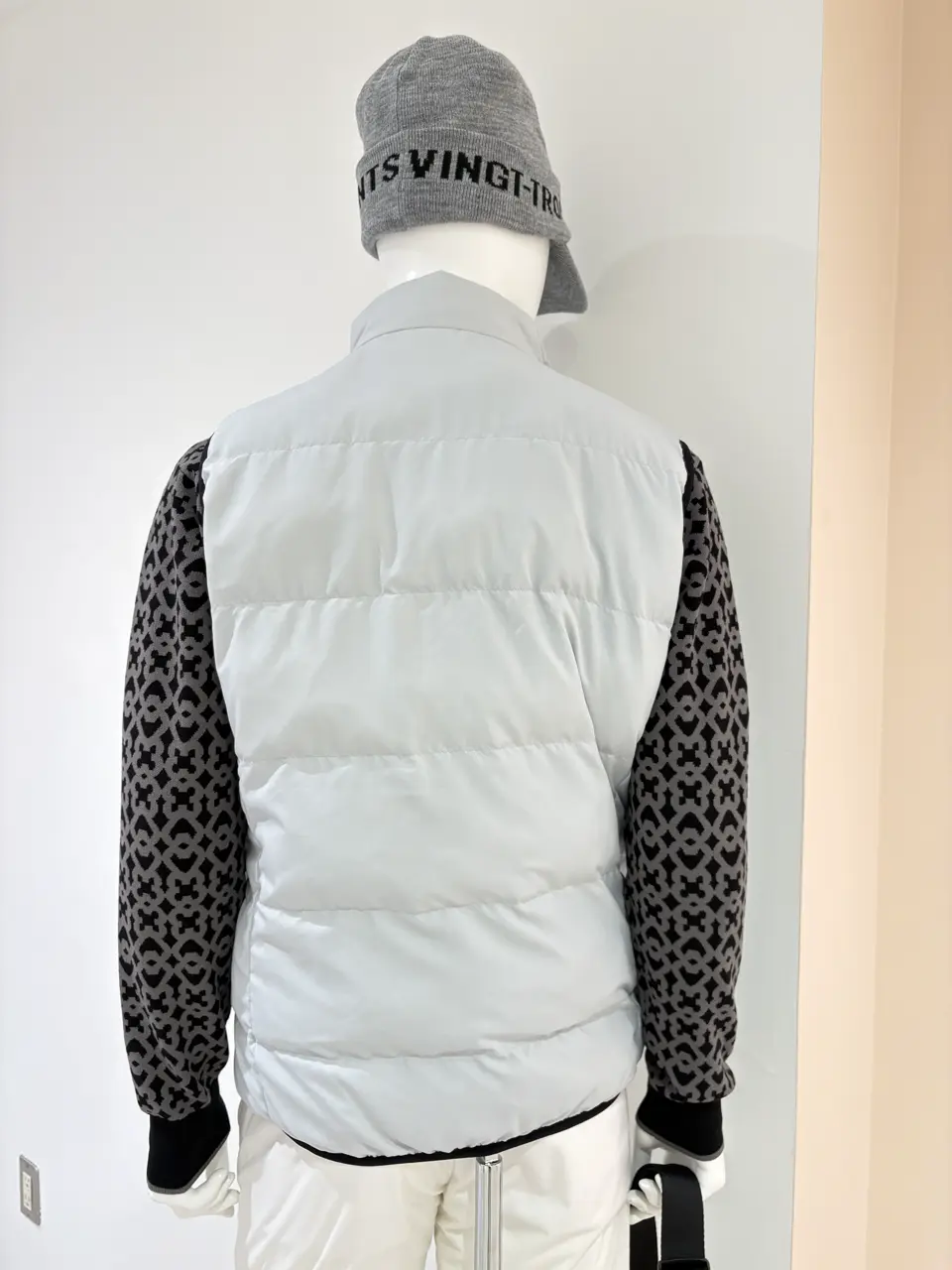 23区GOLF 松屋スタッフ コーディネート画像