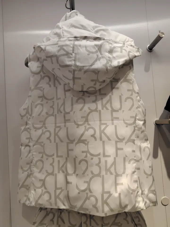 23区GOLF スタッフ コーディネート画像