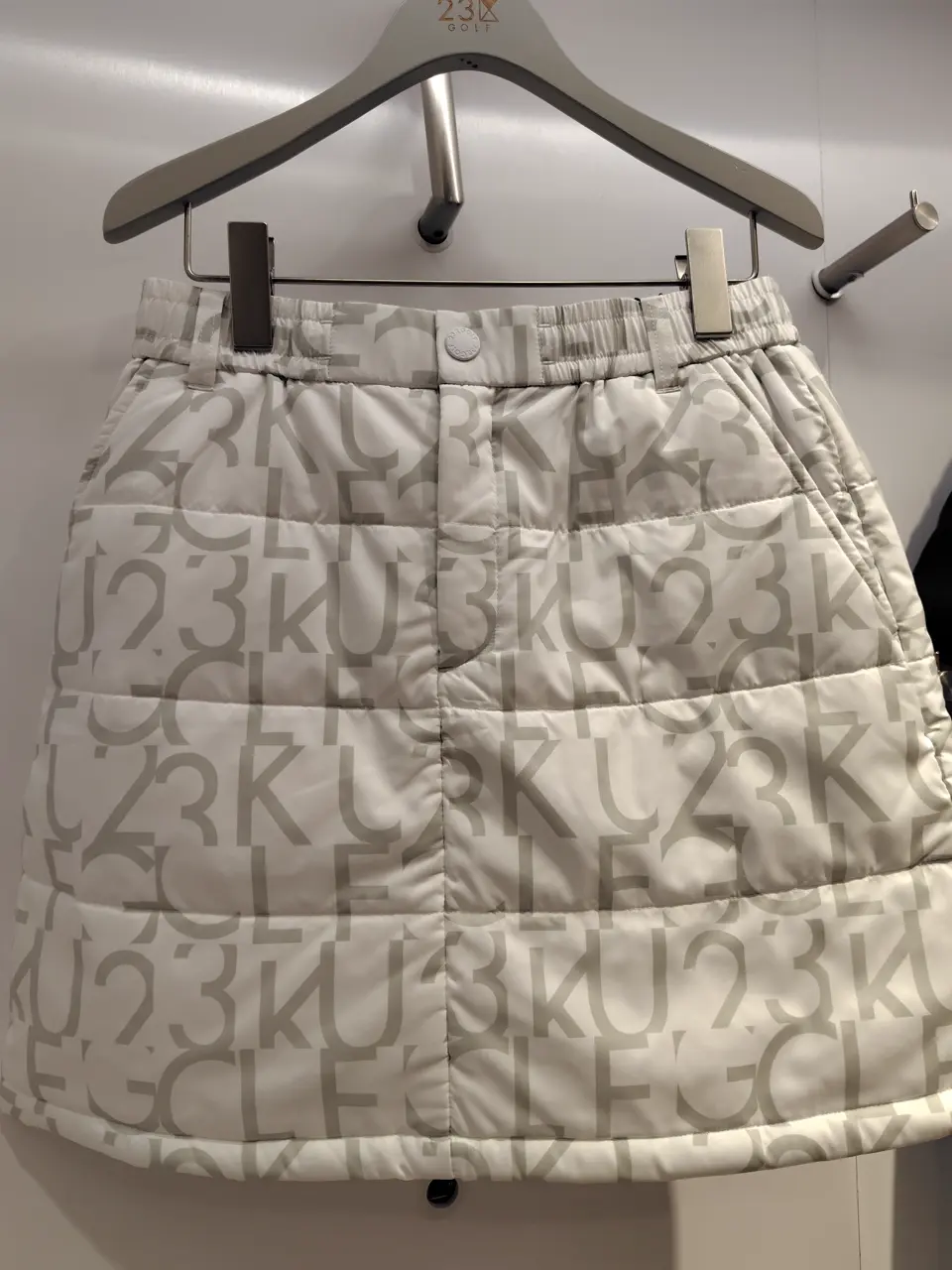 23区GOLF スタッフ コーディネート画像