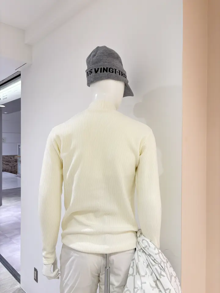 23区GOLF 松屋スタッフ コーディネート画像