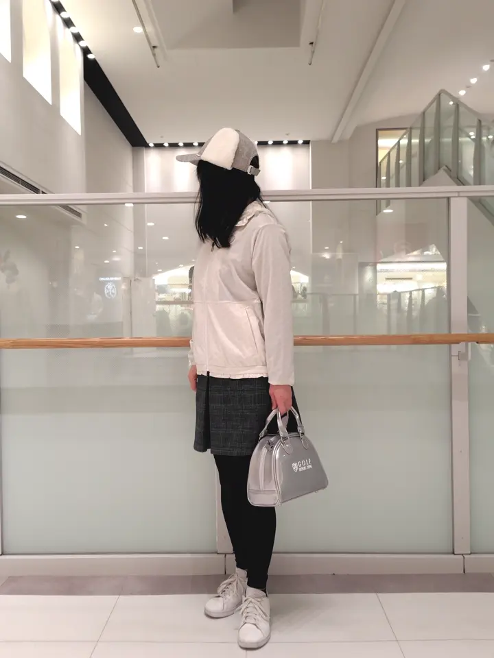 23区GOLF スタッフ コーディネート画像