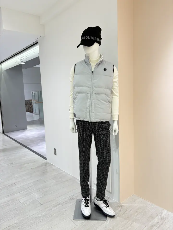 23区GOLF 松屋スタッフ コーディネート画像