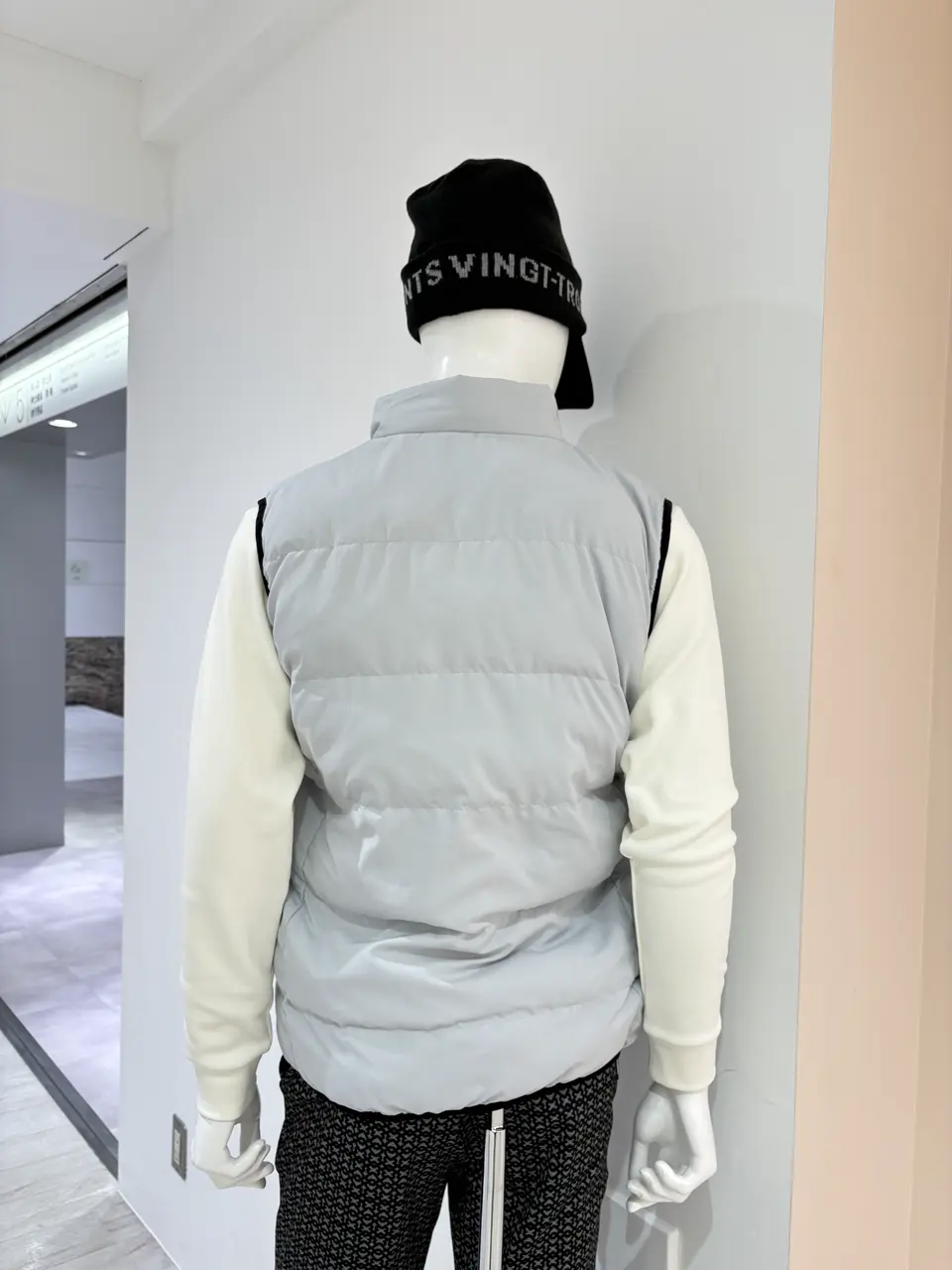 23区GOLF 松屋スタッフ コーディネート画像