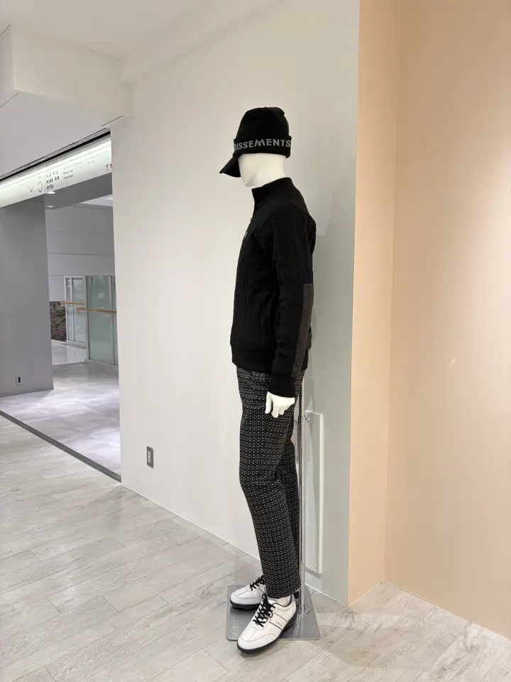 23区GOLF 松屋スタッフ コーディネート画像