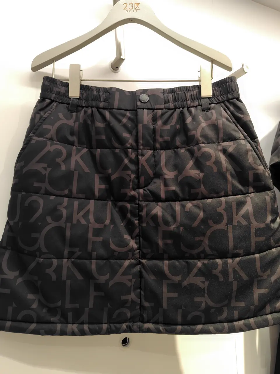 23区GOLF スタッフ コーディネート画像