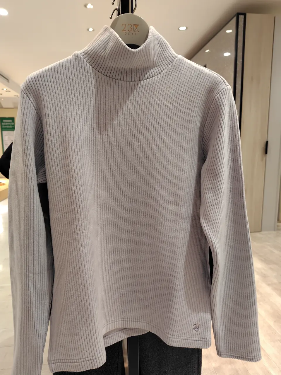 23区GOLF スタッフ コーディネート画像