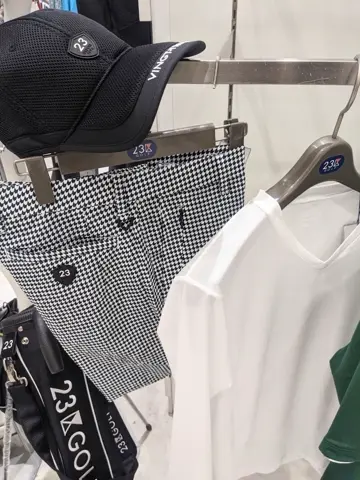 23区GOLF 市川真理子 コーディネート画像