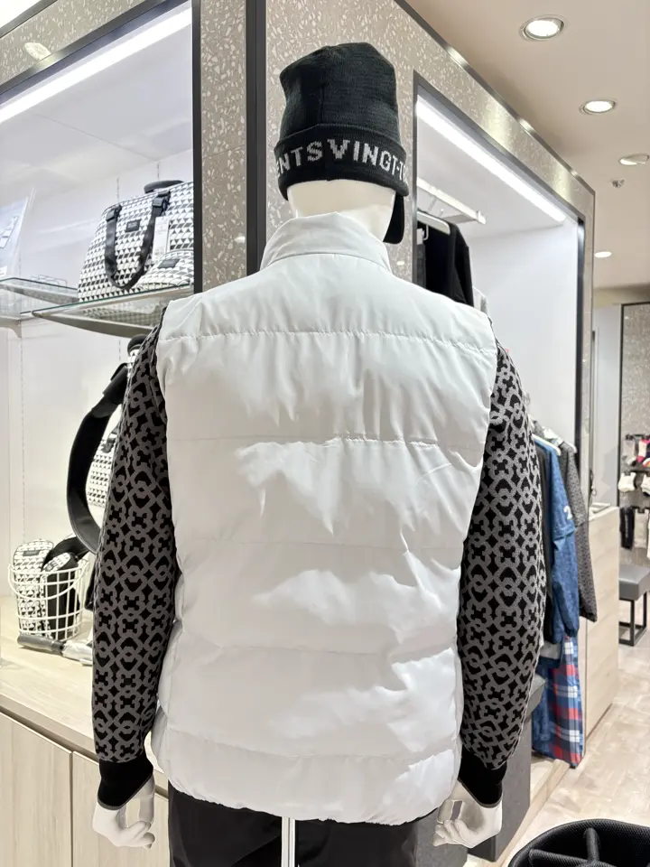 23区GOLF 松屋スタッフ コーディネート画像