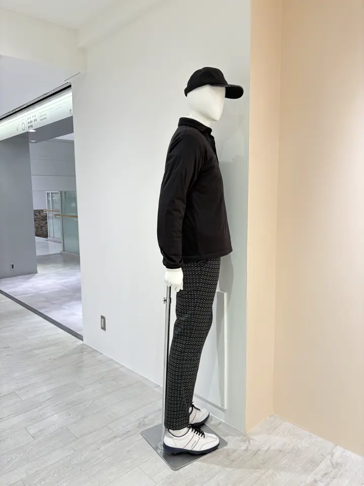 23区GOLF 松屋スタッフ コーディネート画像