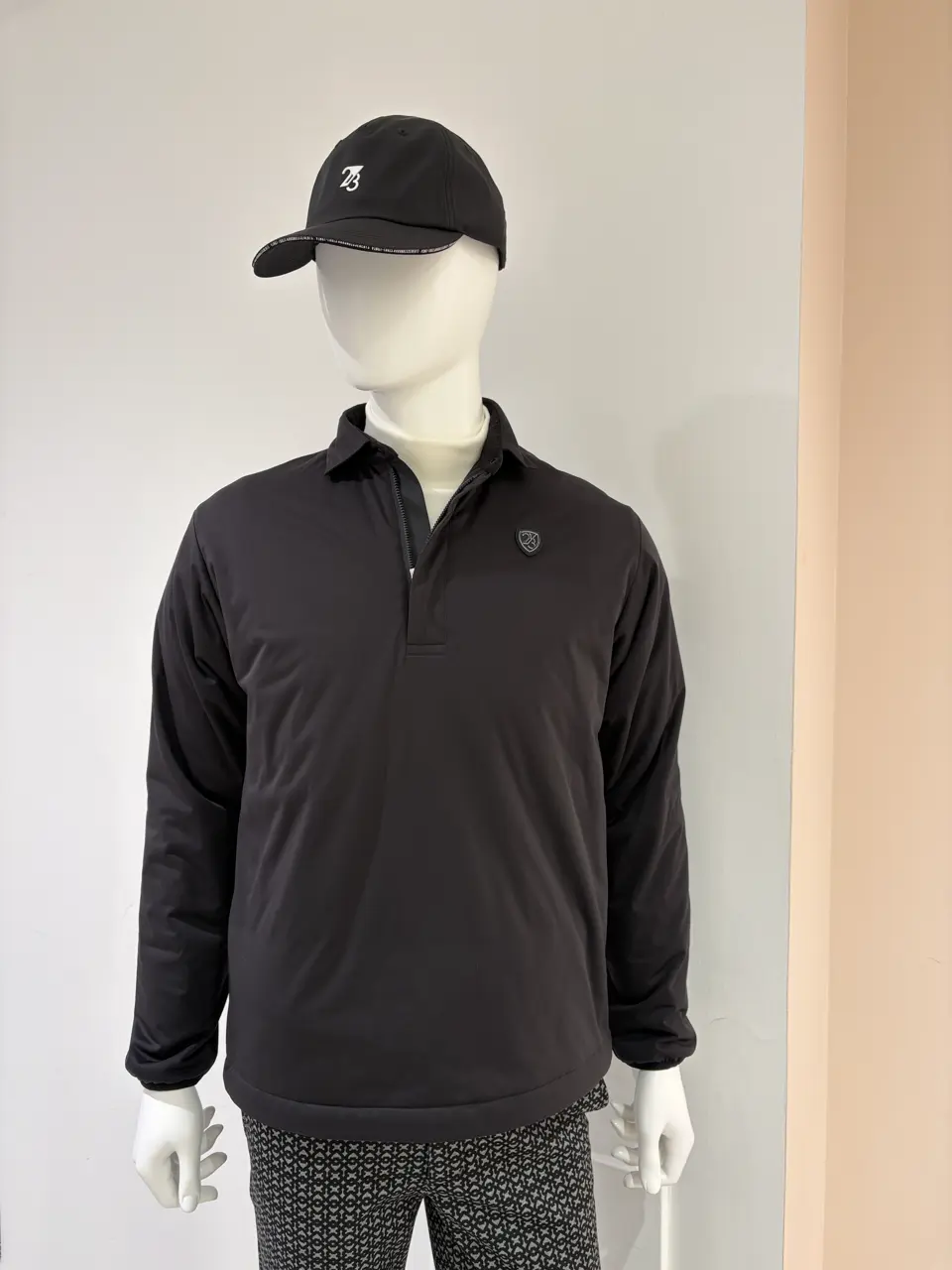 23区GOLF 松屋スタッフ コーディネート画像