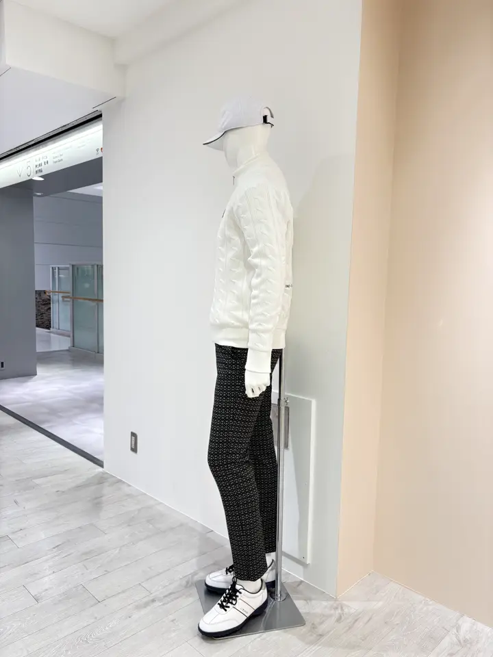 23区GOLF 松屋スタッフ コーディネート画像