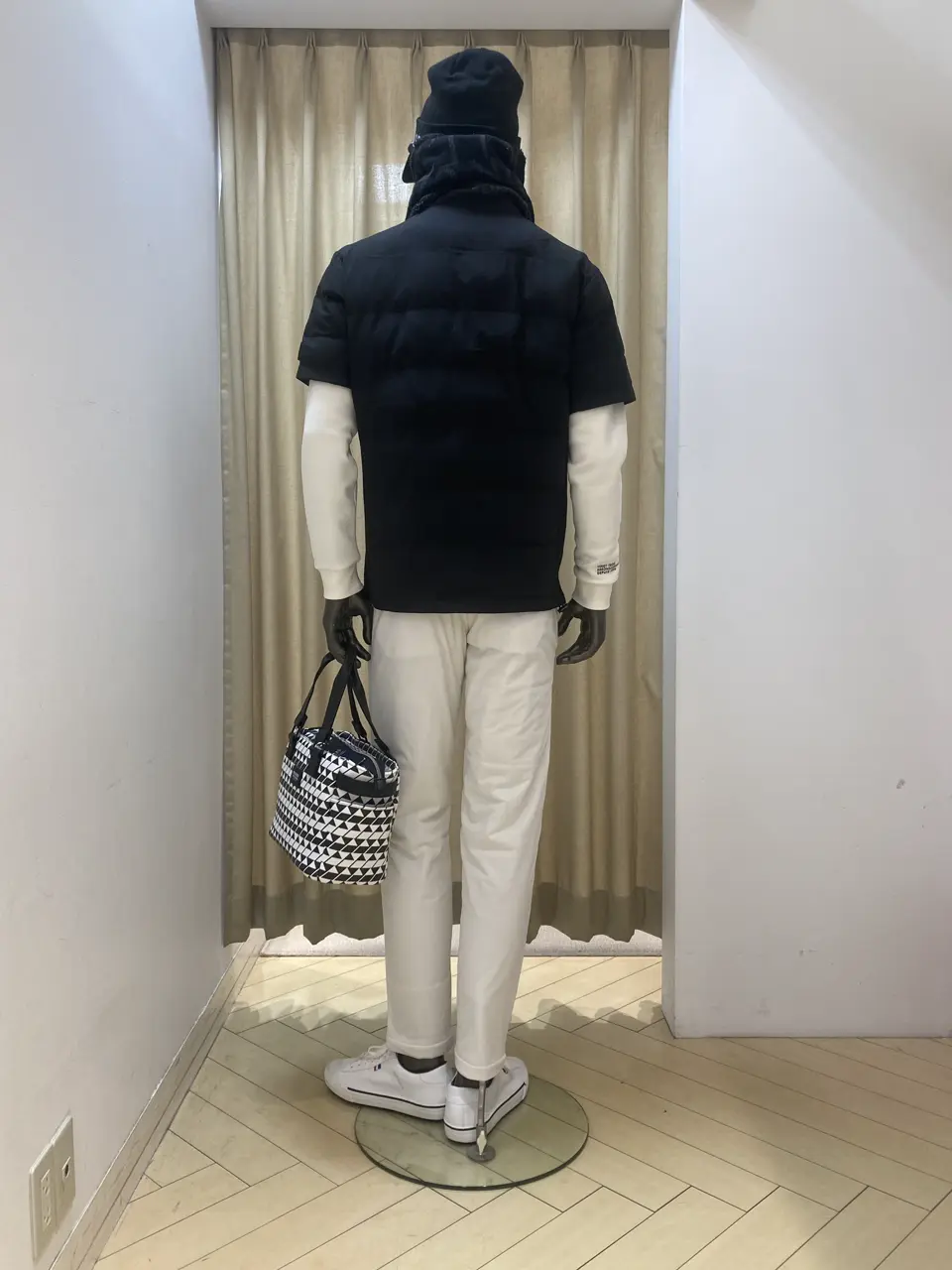 23区GOLF スタッフ コーディネート画像