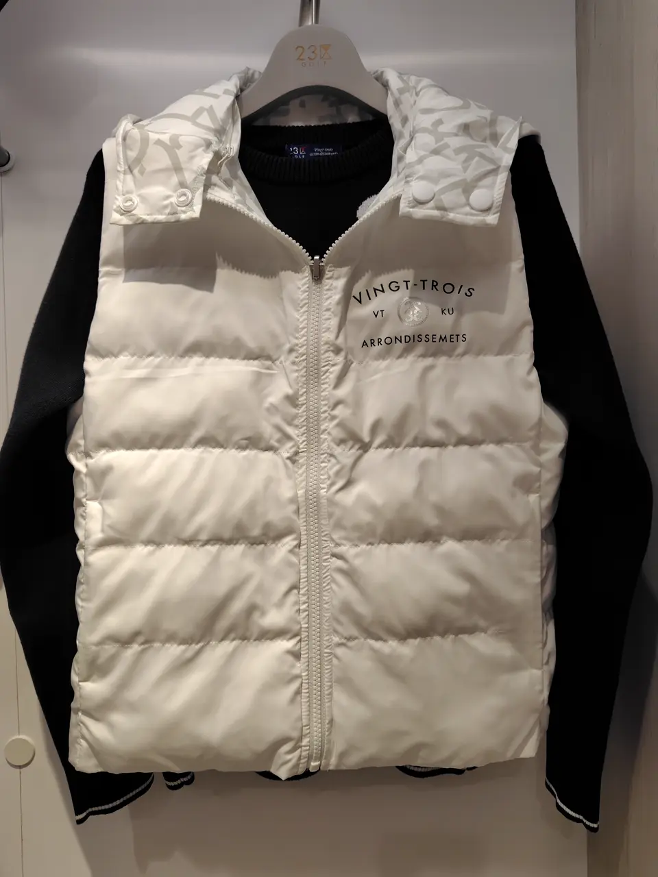 23区GOLF スタッフ コーディネート画像