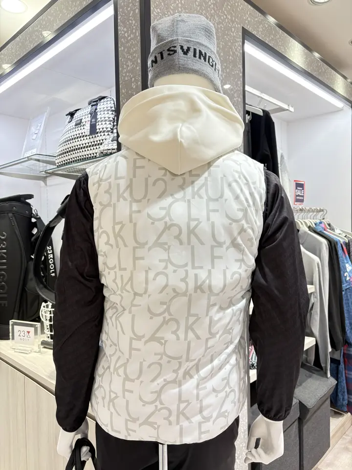 23区GOLF 松屋スタッフ コーディネート画像