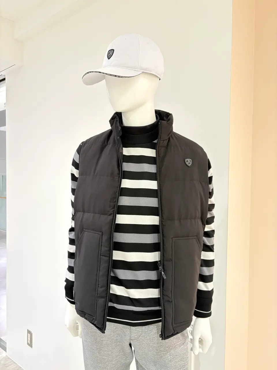 23区GOLF 松屋スタッフ コーディネート画像