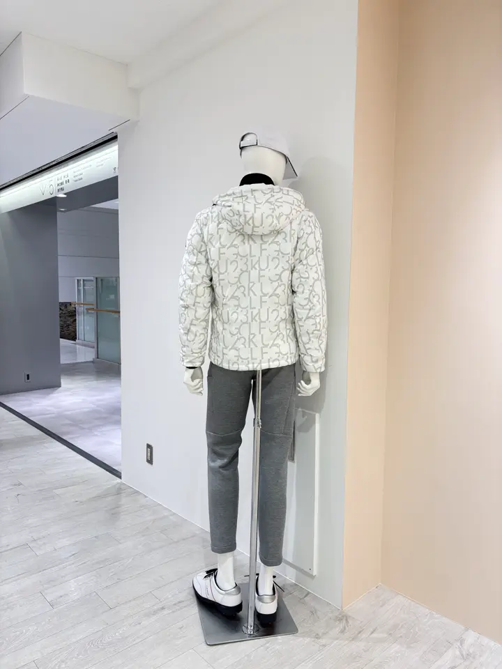 23区GOLF 松屋スタッフ コーディネート画像