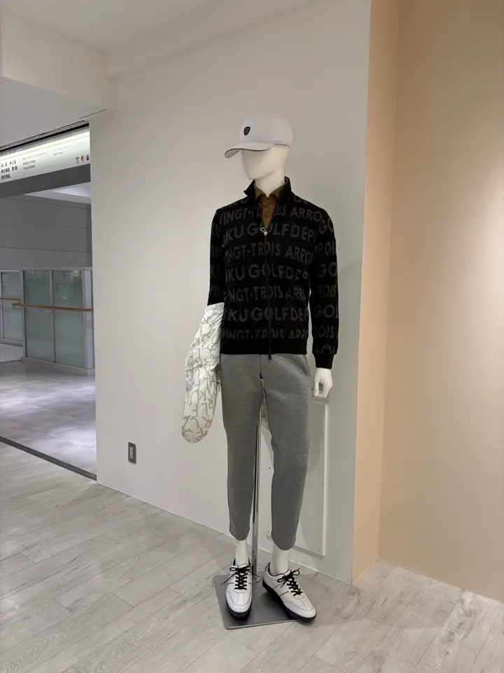 23区GOLF 松屋スタッフ コーディネート画像