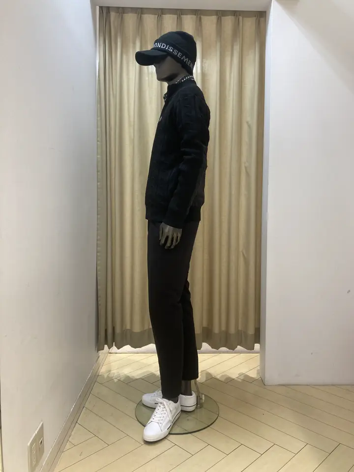 23区GOLF スタッフ コーディネート画像