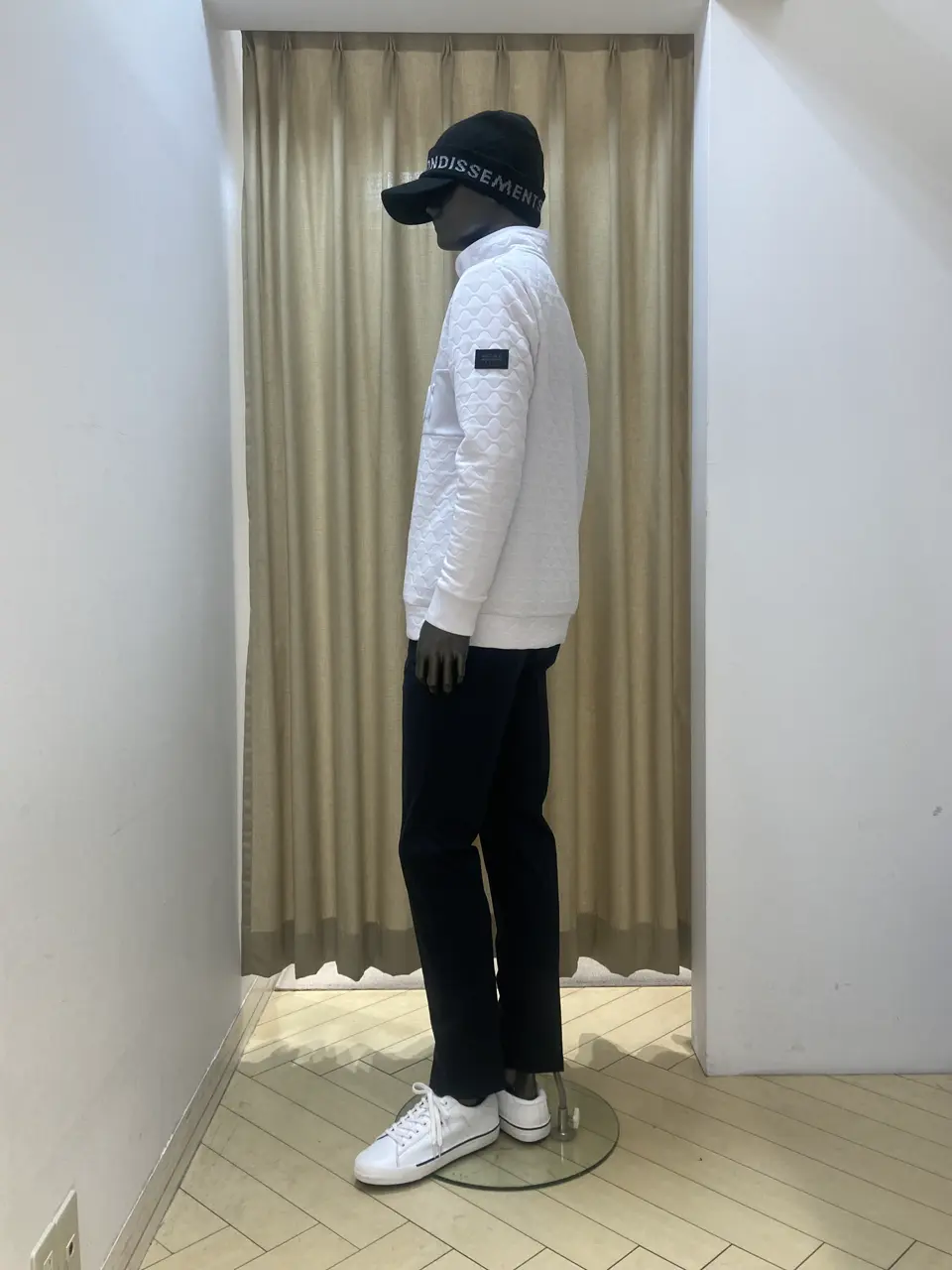 23区GOLF スタッフ コーディネート画像