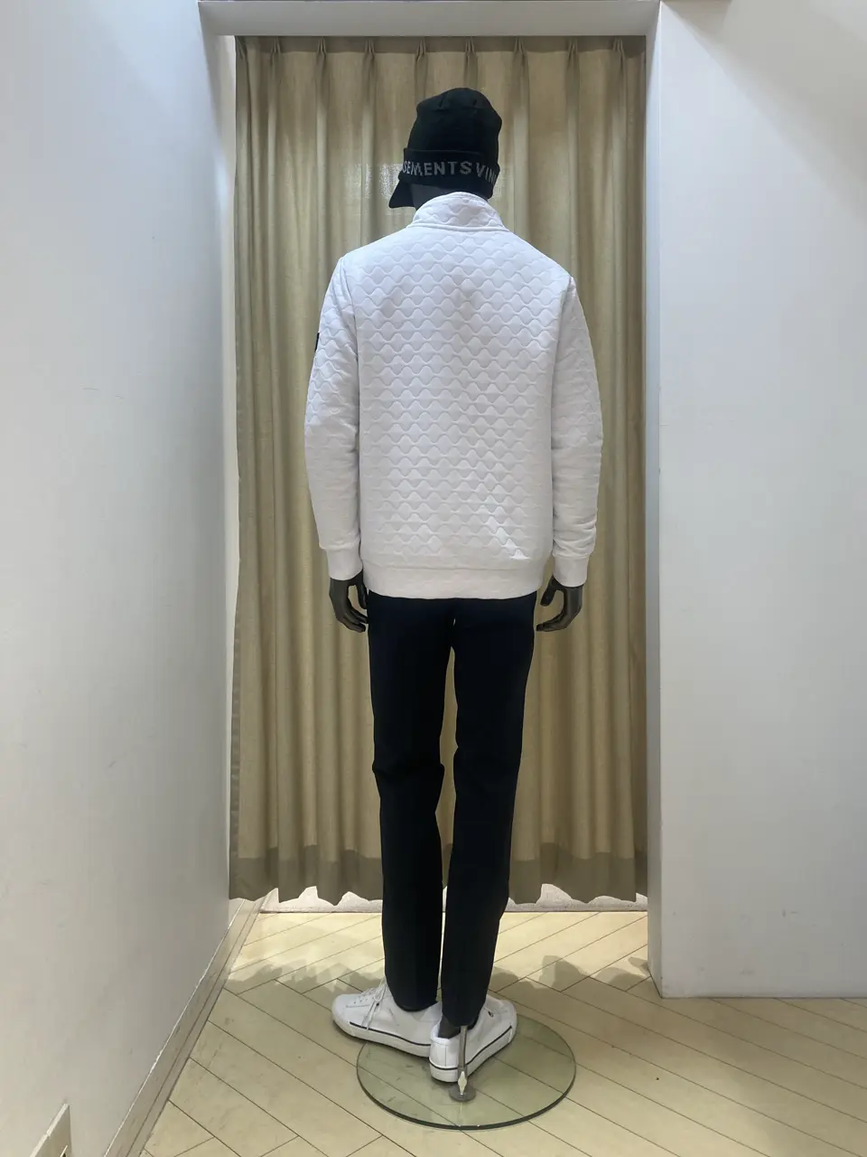 23区GOLF スタッフ コーディネート画像