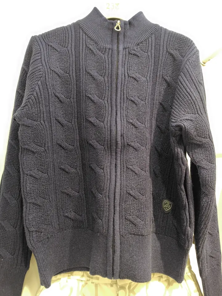 23区GOLF スタッフ コーディネート画像