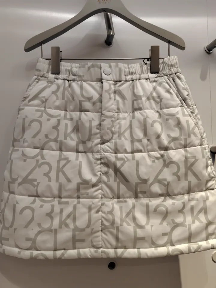 23区GOLF スタッフ コーディネート画像