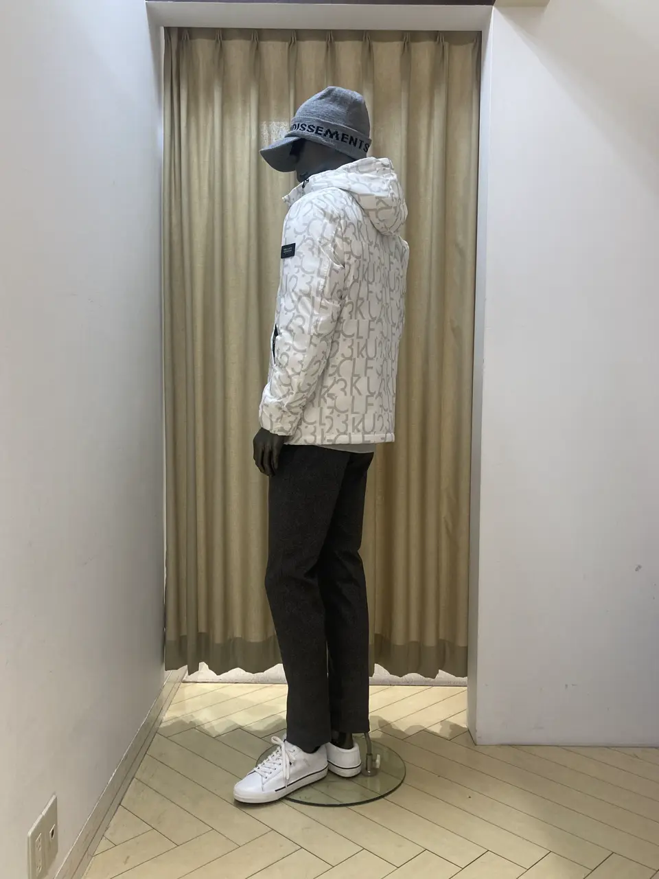 23区GOLF スタッフ コーディネート画像