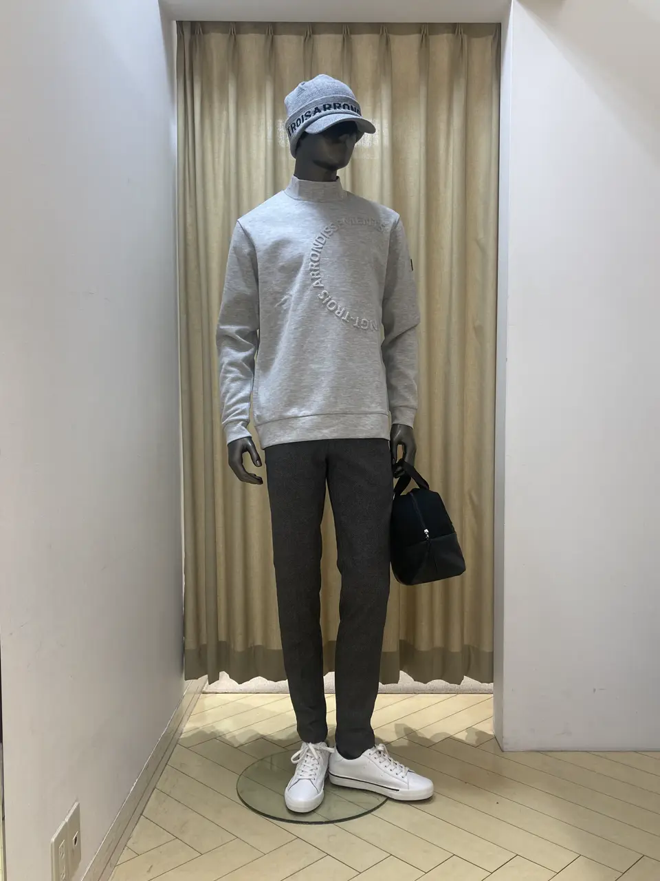 23区GOLF スタッフ コーディネート画像