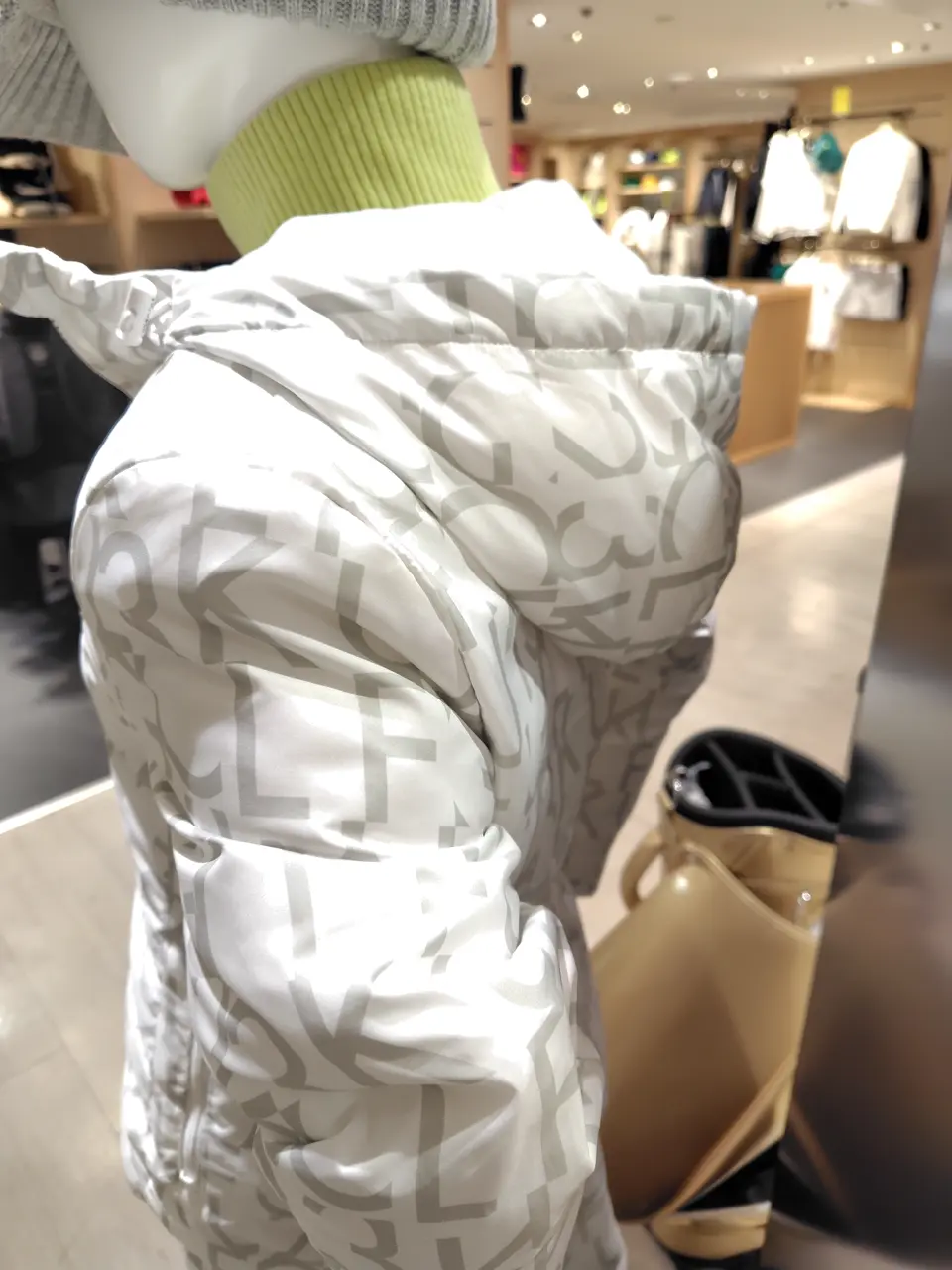 23区GOLF スタッフ コーディネート画像