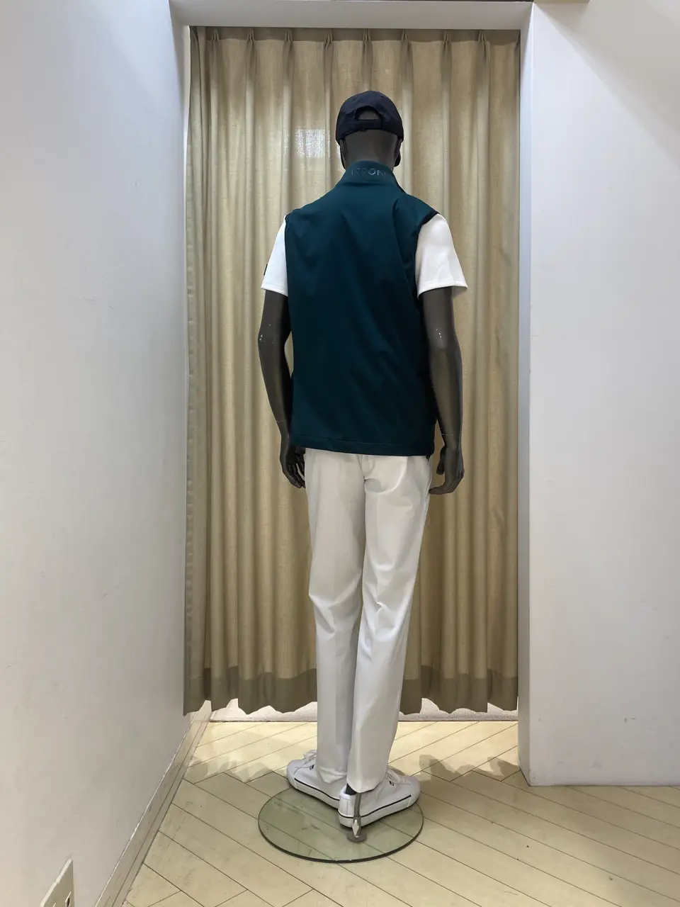 23区GOLF スタッフ コーディネート画像