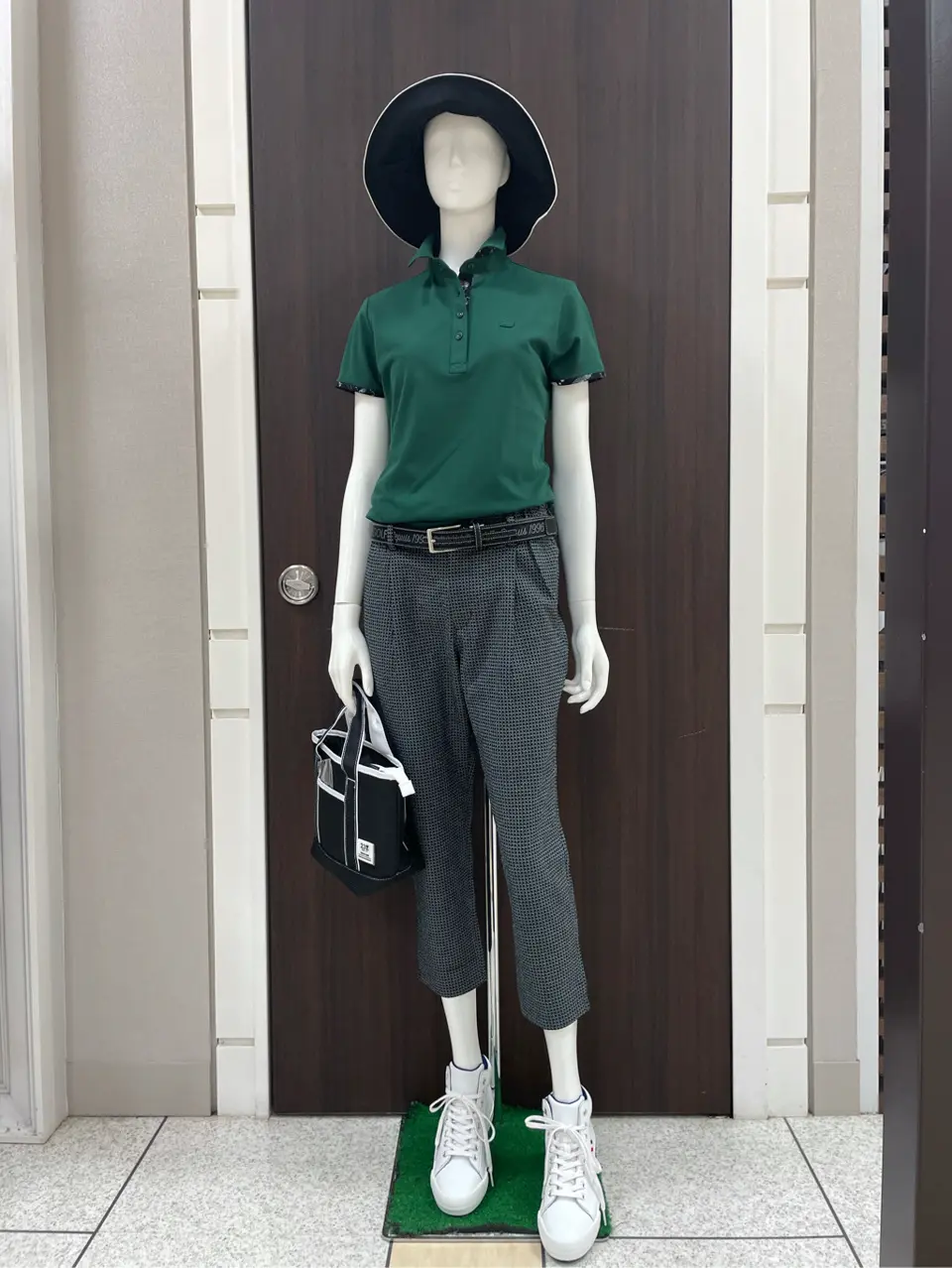 23区GOLF 藤田 コーディネート画像