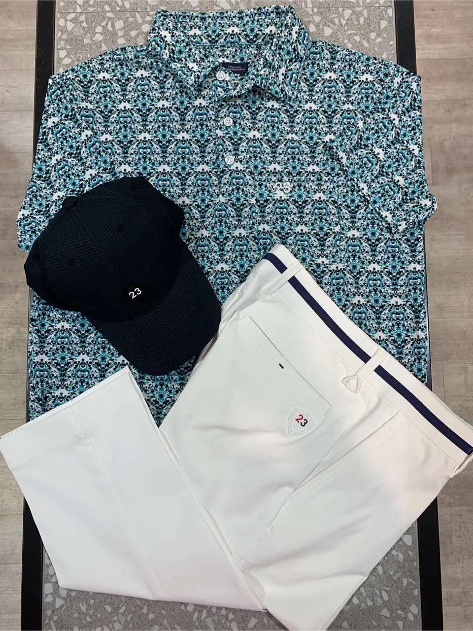 23区GOLF 松屋スタッフ コーディネート画像